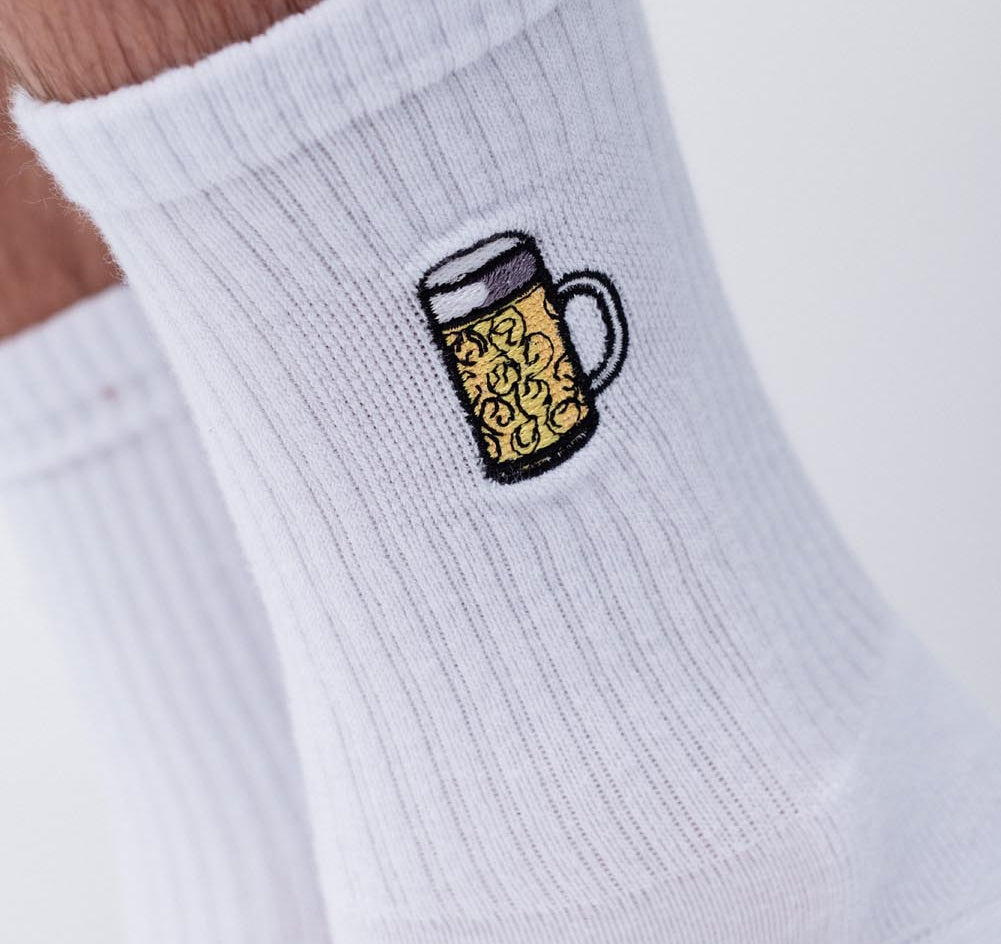 Maßkrug | Calzini in cotone biologico ricamati
