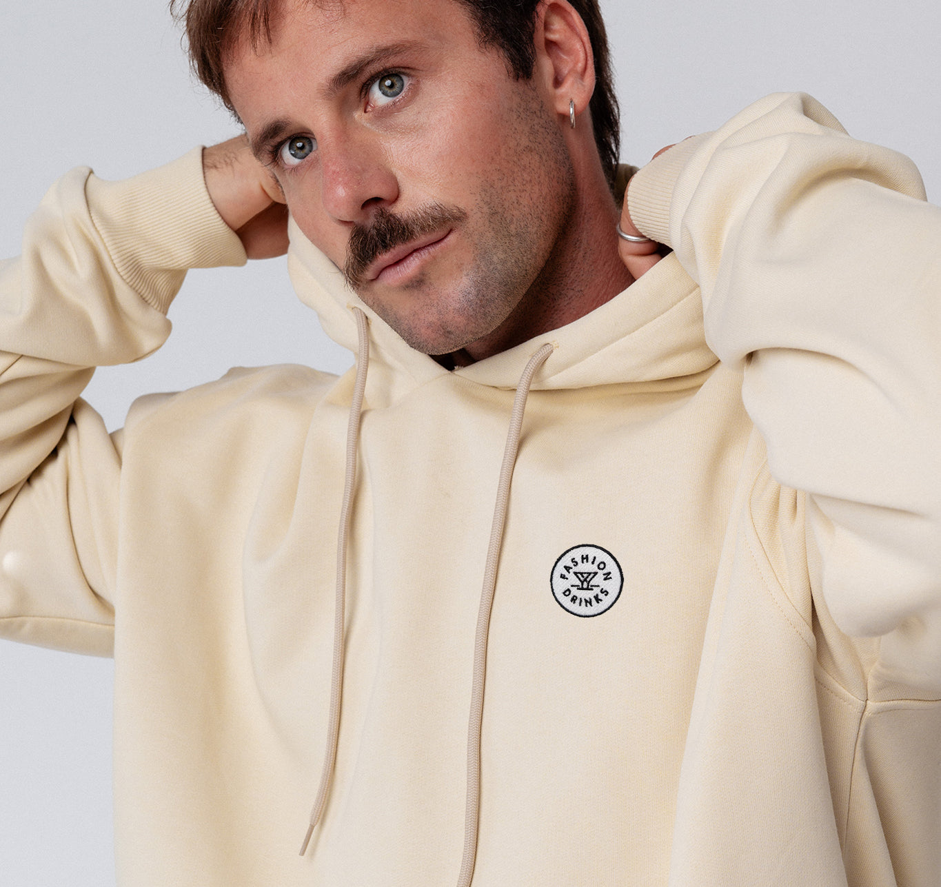 Fashion Drinks | Bestickter Bio-Baumwoll Unisex Hoodie