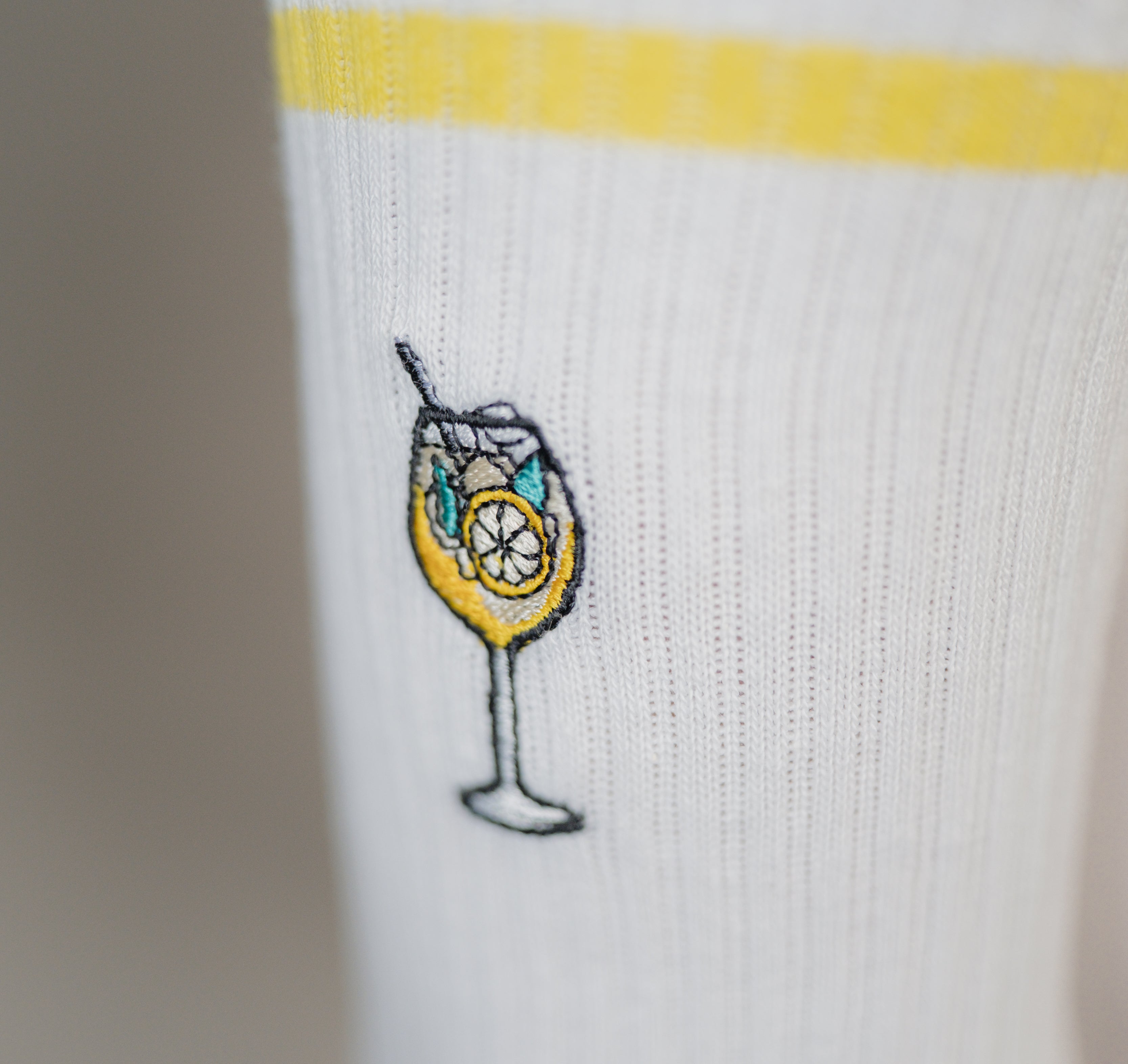 Limoncello Spritz | Bestickte Bio Baumwoll Socken
