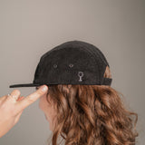 Vino Vibes | Bestickte Bio Baumwoll Cord Cap