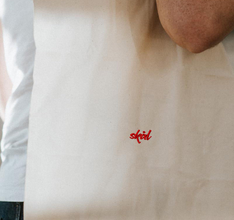 Collezione Cheers - Borsa in cotone organico ricamata