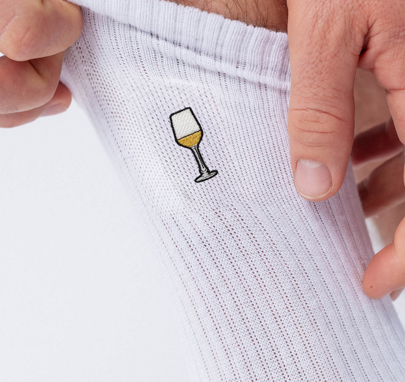 Vino bianco | Calzini ricamati in cotone biologico