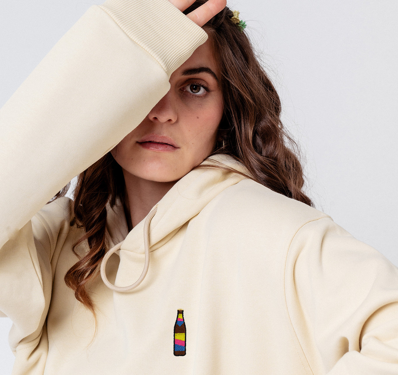 Felpa con cappuccio da donna in cotone organico ricamato Cola Mix |
