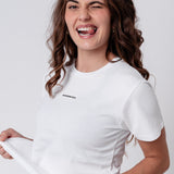 Maximum Rizz | Maglietta ricamata da donna in cotone biologico