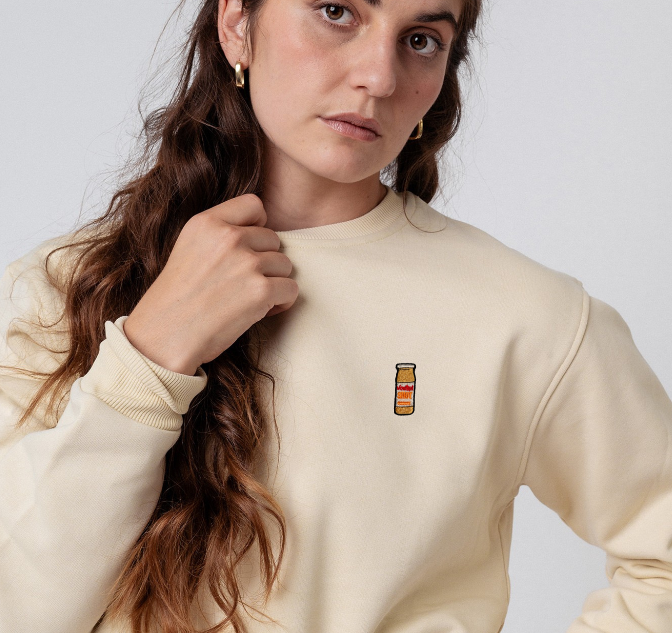 Voelkel Ingwer Shot | Bestickter Bio-Baumwoll Unisex Pullover