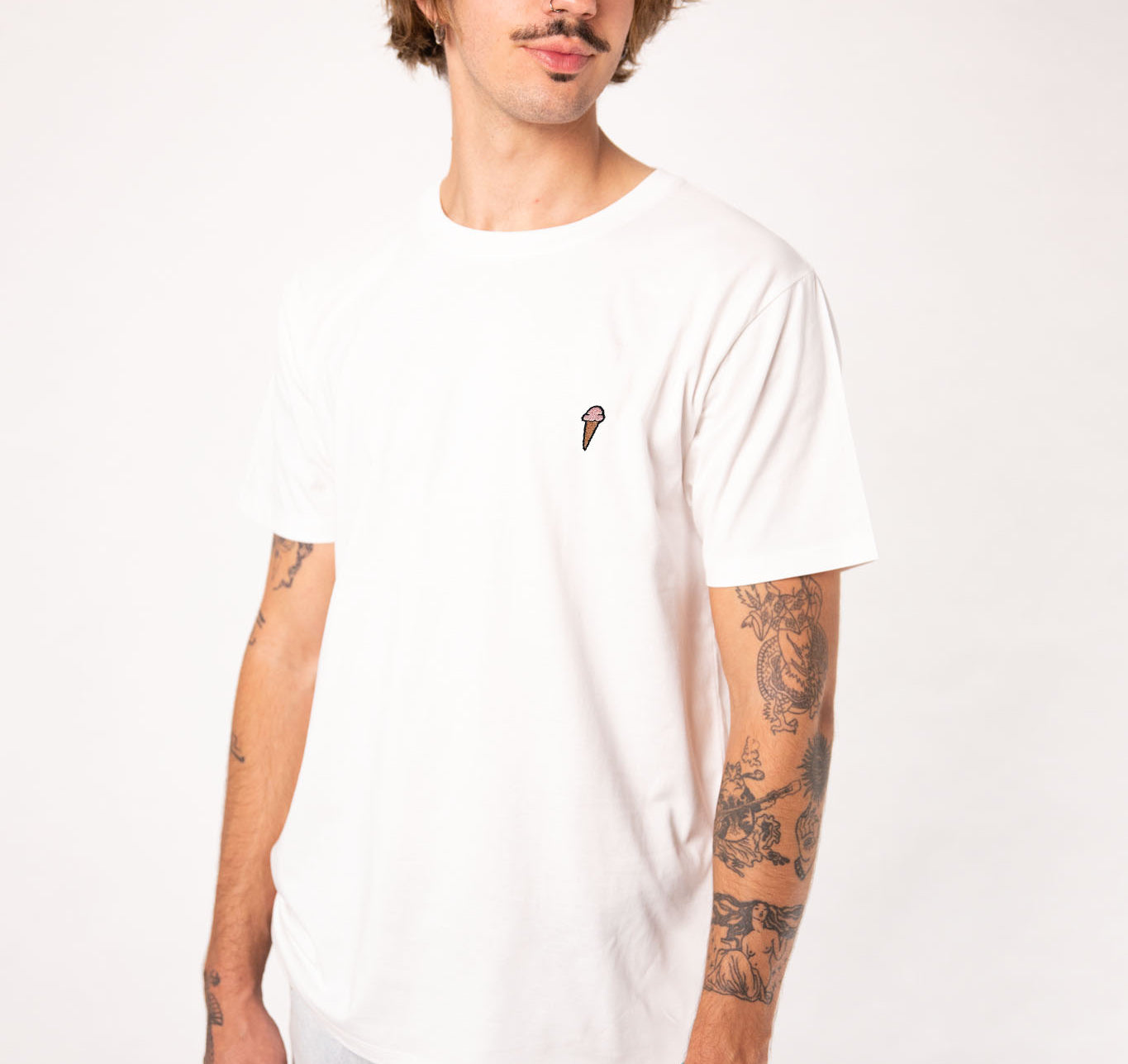 Eis  | Besticktes Bio Baumwoll Unisex T-Shirt