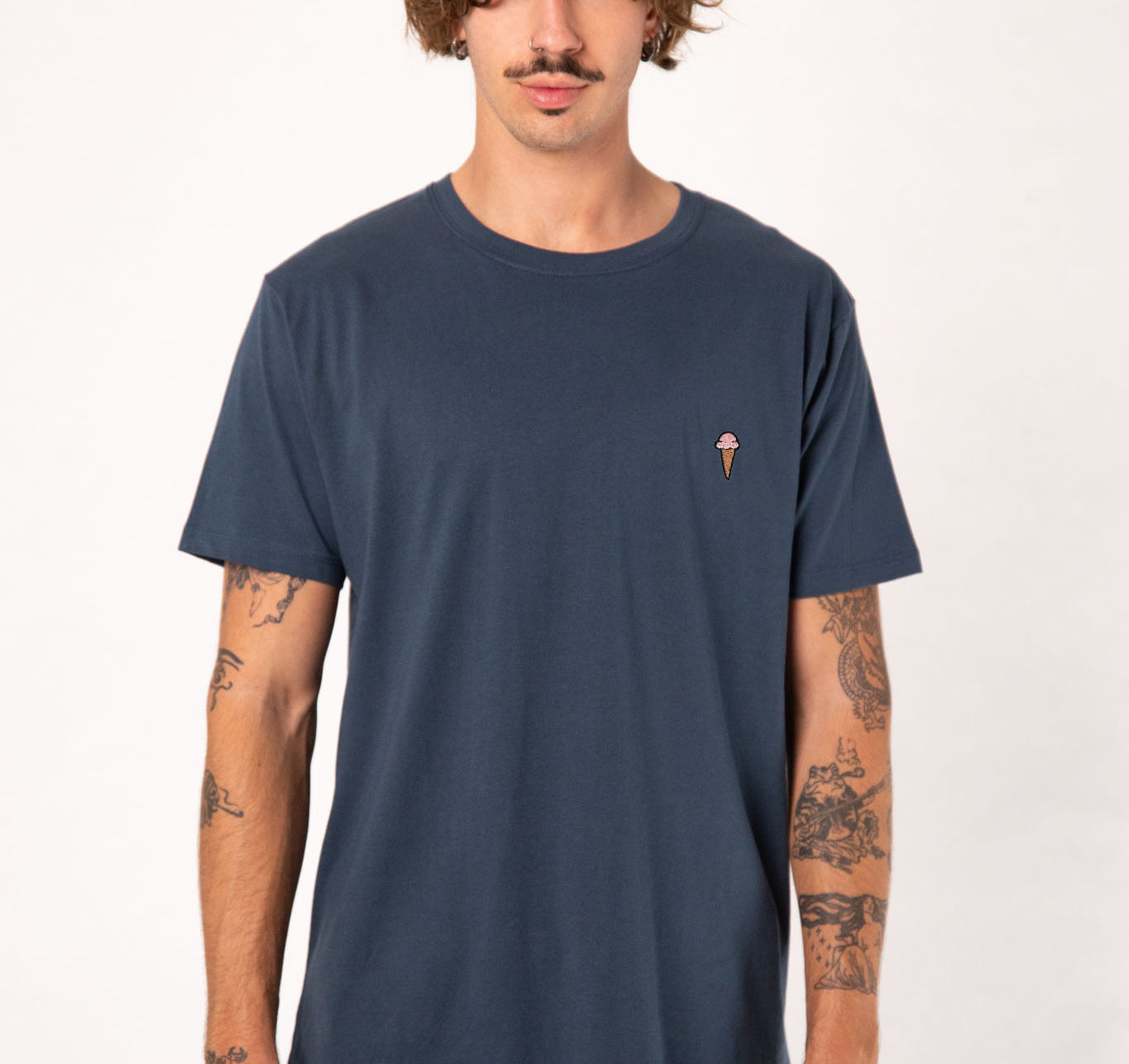 Eis  | Besticktes Bio Baumwoll Unisex T-Shirt