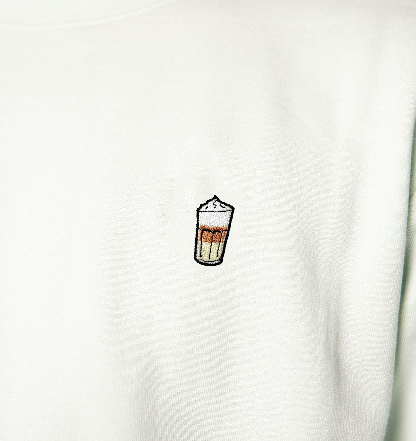 Latte Macchiato | Bestickter Bio-Baumwoll Unisex Pullover