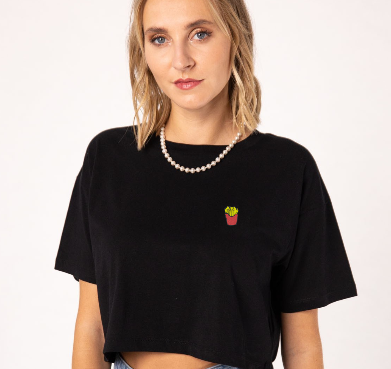 Pommes | Besticktes Bio Baumwoll Cropped T-Shirt